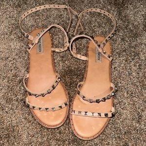 Steve madden tan sandals with studs